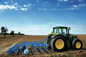 09.16_PTE_Image_web_tractor_engineering_main_image.jpg