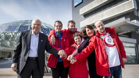 Helmut und Kathryn List mit Sportlern Helmut und Kathryn List mit Sportlern