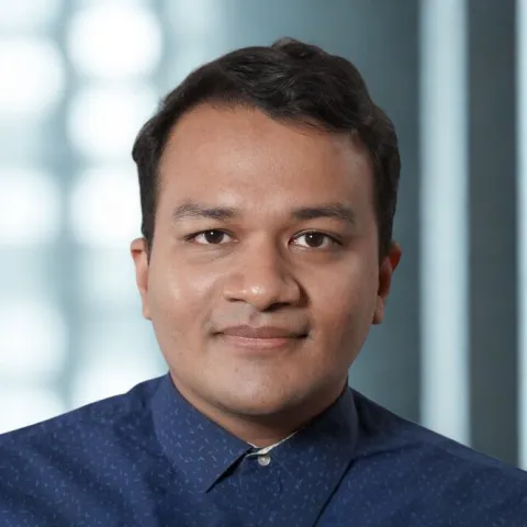 portrait of abhishek ravi